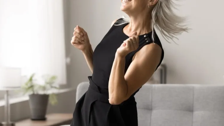 7 hábitos para despertar tu sensualidad después de los 50 y sentirte atractiva y segura.