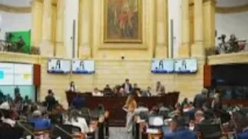 LEY DE SOMETIMIENTO A LA JUSTICIA SUPERA SU PRIMER DEBATE EN COLOMBIA Y AVANZA A LAS PLENA