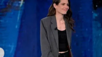 Carlota Casiraghi demuestra cómo llevar un crop top a los 40 años