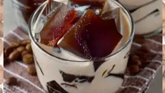 Gelatina de café japonesa con crema
