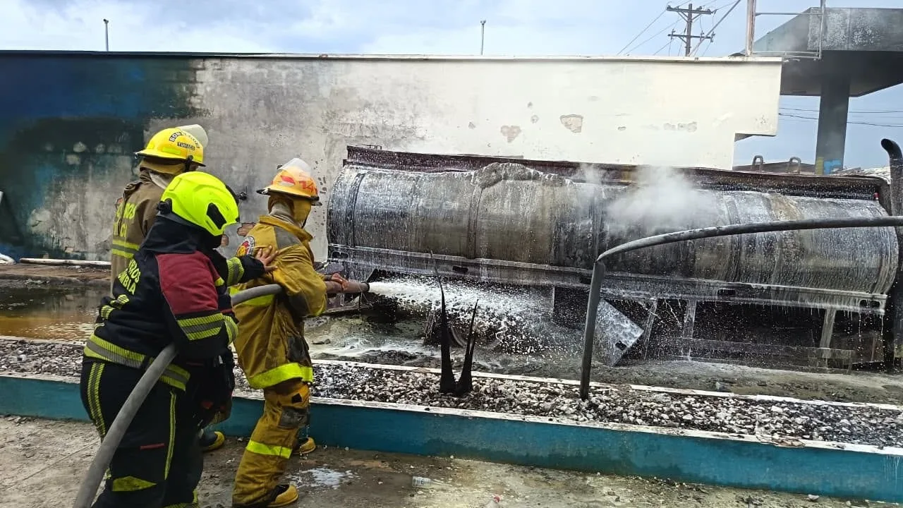 Grave incendio se registró en una gasolinera en Tumaco