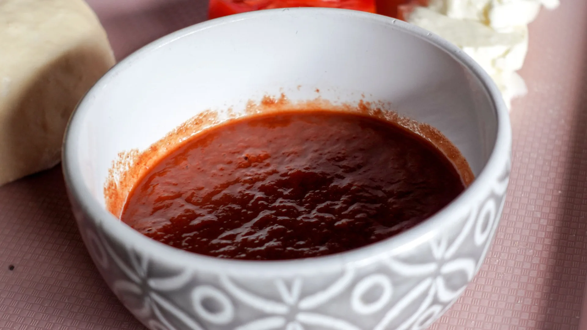 ¿Cómo preparar una mermelada de tomate casera? La receta agridulce que sorprende