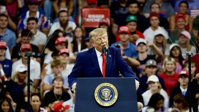 Trump apunta a Cuba mientras aumentan las tensiones entre Estados Unidos e Irán